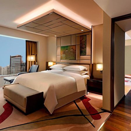 Sheraton Grand Bengaluru Whitefield Hotel & Convention Center מראה חיצוני תמונה