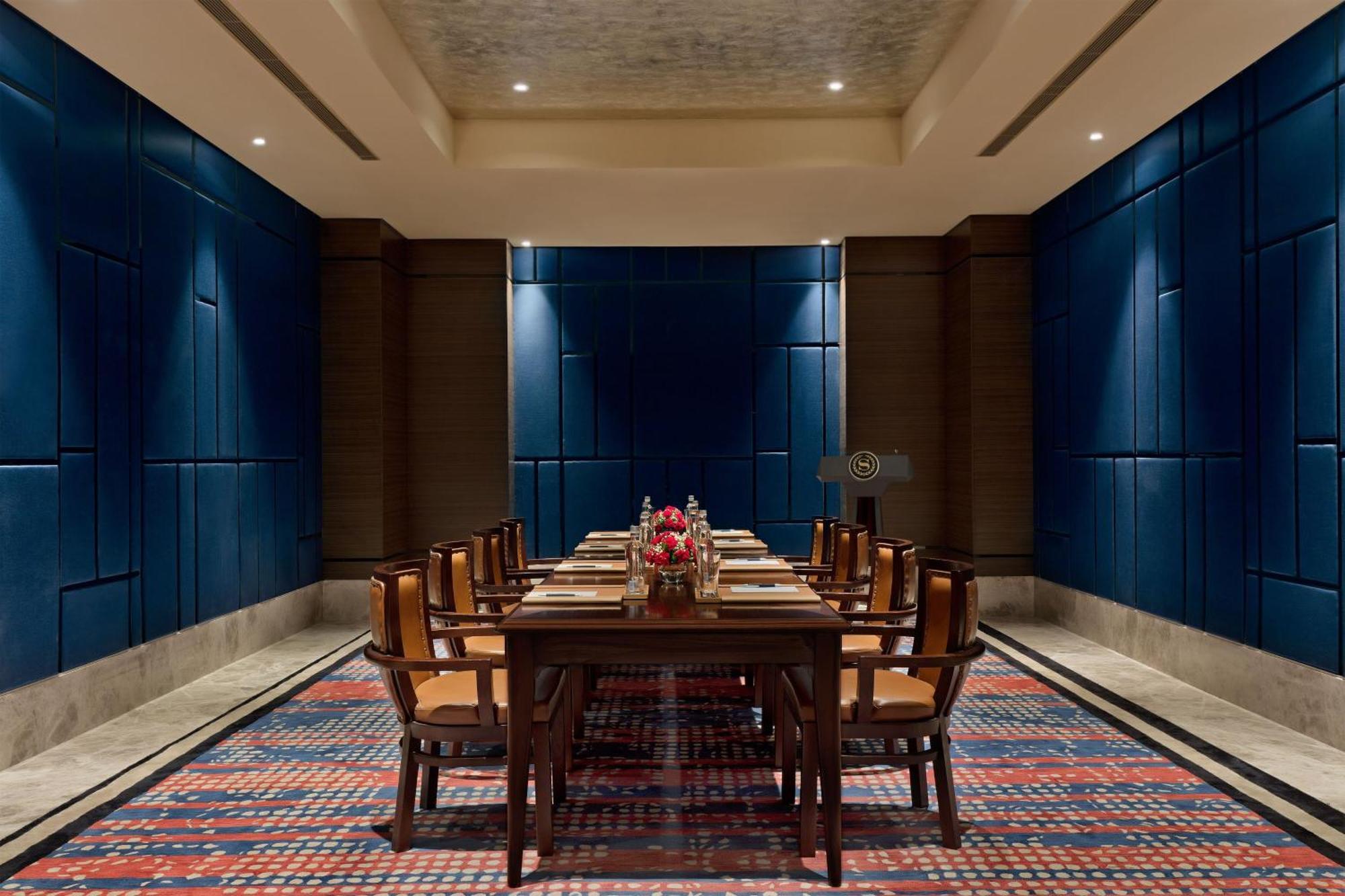 Sheraton Grand Bengaluru Whitefield Hotel & Convention Center מראה חיצוני תמונה