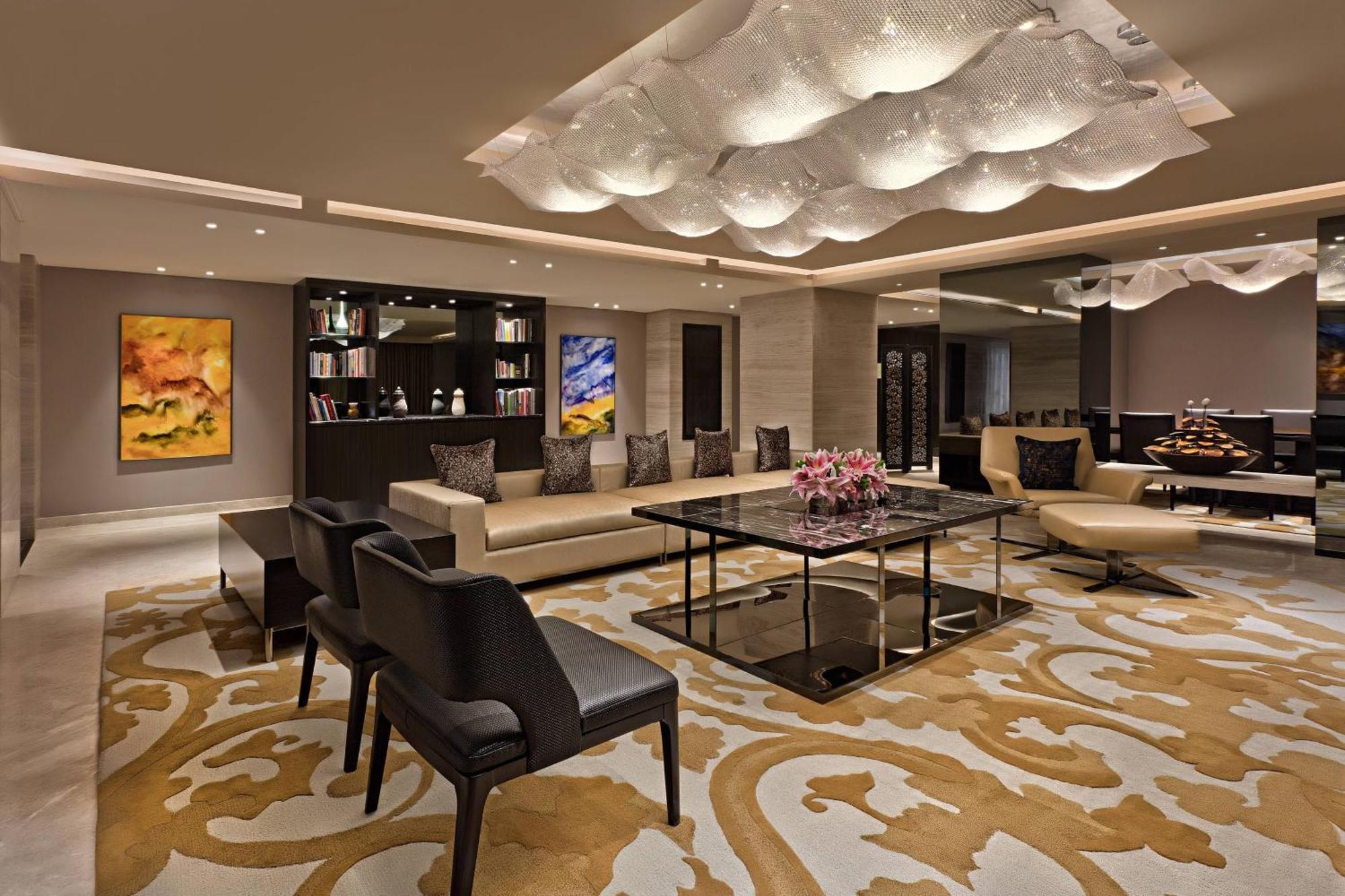 Sheraton Grand Bengaluru Whitefield Hotel & Convention Center מראה חיצוני תמונה