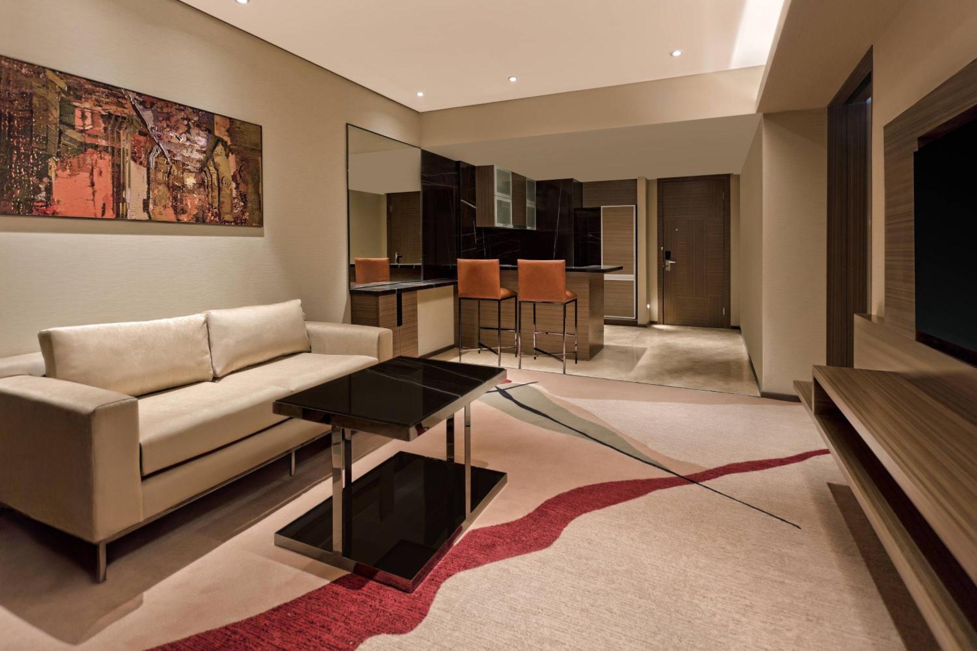 Sheraton Grand Bengaluru Whitefield Hotel & Convention Center מראה חיצוני תמונה